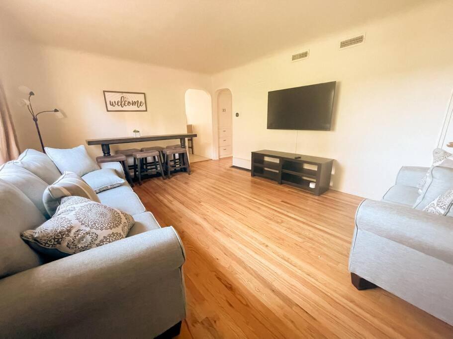 Pet Friendly! Private Casita In Nob Hill Villa Albuquerque Kültér fotó