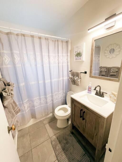 Pet Friendly! Private Casita In Nob Hill Villa Albuquerque Kültér fotó